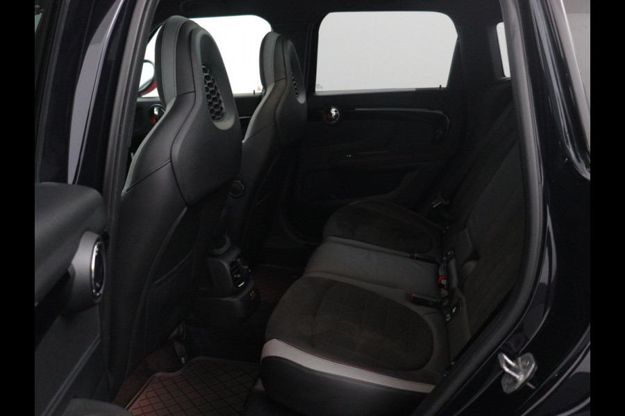 MINI Countryman John Cooper Works ALL4 Automaat / Panoramadak / Recaro Sportstoelen / Head-Up Display / LED / Navigatie Plus / 19 Inch / Achteruitrijcamera / Harman Kardon / Stoelverwarming / Lichtpakket