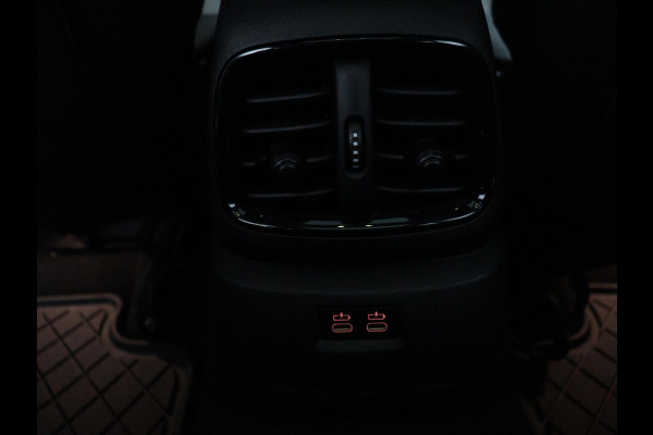 MINI Countryman John Cooper Works ALL4 Automaat / Panoramadak / Recaro Sportstoelen / Head-Up Display / LED / Navigatie Plus / 19 Inch / Achteruitrijcamera / Harman Kardon / Stoelverwarming / Lichtpakket