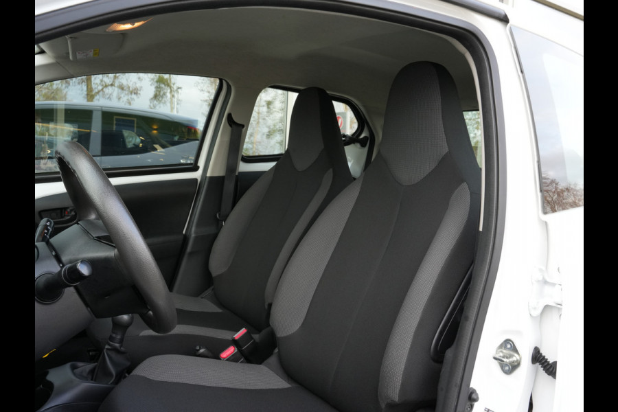 Toyota Aygo 1.0 VVT-i x-fun | Airco | Limiter | Bluetooth