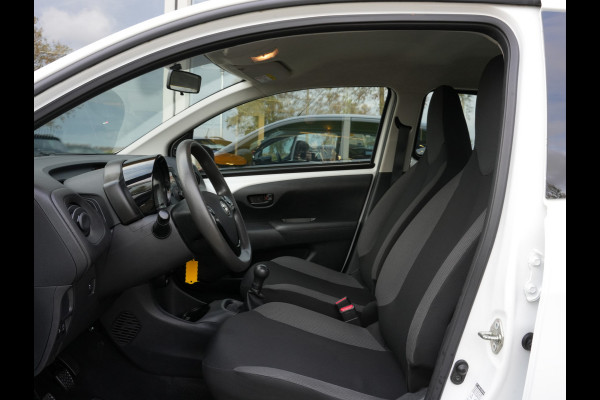 Toyota Aygo 1.0 VVT-i x-fun | Airco | Limiter | Bluetooth