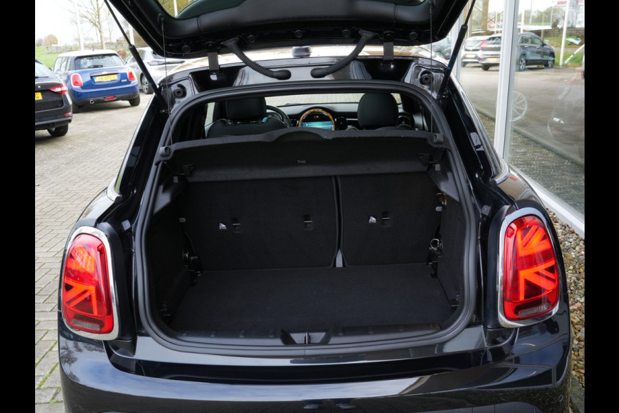 MINI Mini 1.5 Automaat Cooper Business Edition | Navigatie | Pano | LED | Leer | Climate Control