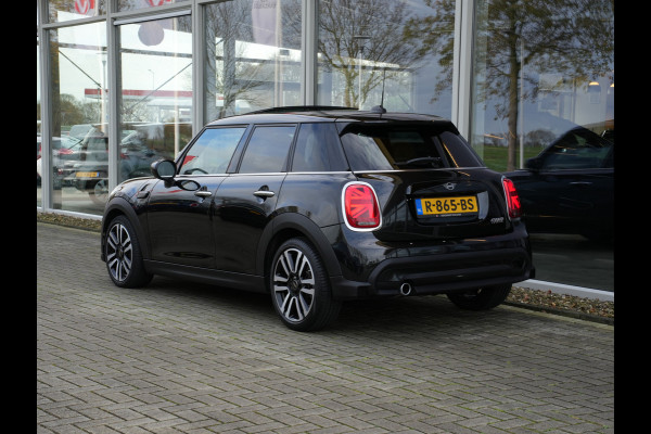MINI Mini 1.5 Automaat Cooper Business Edition | Navigatie | Pano | LED | Leer | Climate Control
