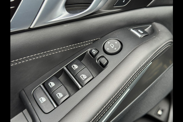 BMW X5 xDrive45e High Executive M Sport Pakket Automaat / Live Cockpit Professional / Panoramadak / Trekhaak / Comfortstoelen / Head-Up Display / Luchtvering / Driving Assistant Professional / Hifi / Stoelverwarming voor+achter /