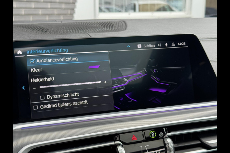 BMW X5 xDrive45e High Executive M Sport Pakket Automaat / Live Cockpit Professional / Panoramadak / Trekhaak / Comfortstoelen / Head-Up Display / Luchtvering / Driving Assistant Professional / Hifi / Stoelverwarming voor+achter /