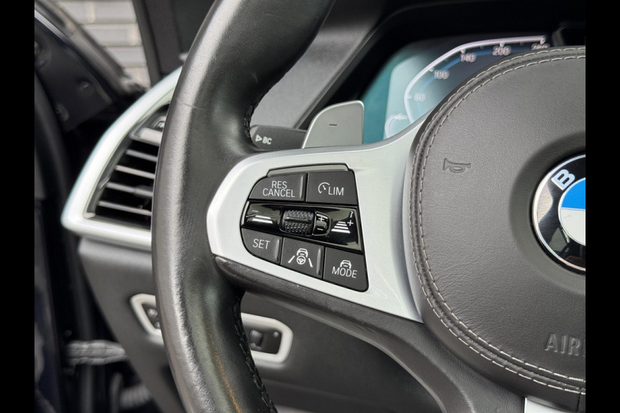 BMW X5 xDrive45e High Executive M Sport Pakket Automaat / Live Cockpit Professional / Panoramadak / Trekhaak / Comfortstoelen / Head-Up Display / Luchtvering / Driving Assistant Professional / Hifi / Stoelverwarming voor+achter /