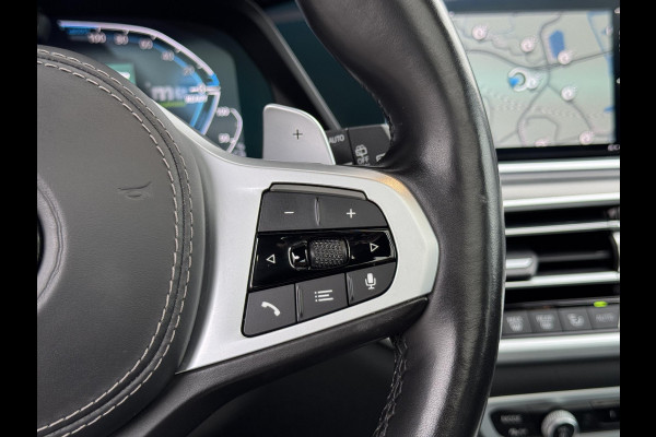 BMW X5 xDrive45e High Executive M Sport Pakket Automaat / Live Cockpit Professional / Panoramadak / Trekhaak / Comfortstoelen / Head-Up Display / Luchtvering / Driving Assistant Professional / Hifi / Stoelverwarming voor+achter /