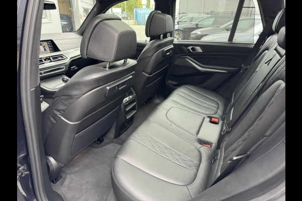 BMW X5 xDrive45e High Executive M Sport Pakket Automaat / Live Cockpit Professional / Panoramadak / Trekhaak / Comfortstoelen / Head-Up Display / Luchtvering / Driving Assistant Professional / Hifi / Stoelverwarming voor+achter /