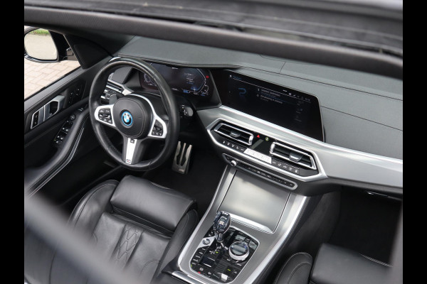 BMW X5 xDrive45e High Executive M Sport Pakket Automaat / Live Cockpit Professional / Panoramadak Sky Lounge / 22 Inch / Laserlicht / Trekhaak / Sportstoelen met Massagefunctie/ Luchtvering / Driving Assistant Professional / Nappa Leder