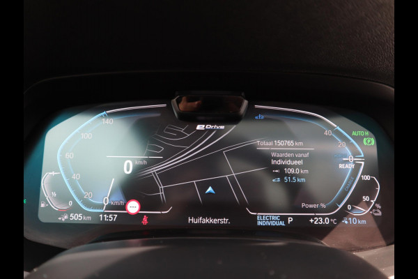 BMW X5 xDrive45e High Executive M Sport Pakket Automaat / Live Cockpit Professional / Panoramadak Sky Lounge / 22 Inch / Laserlicht / Trekhaak / Sportstoelen met Massagefunctie/ Luchtvering / Driving Assistant Professional / Nappa Leder