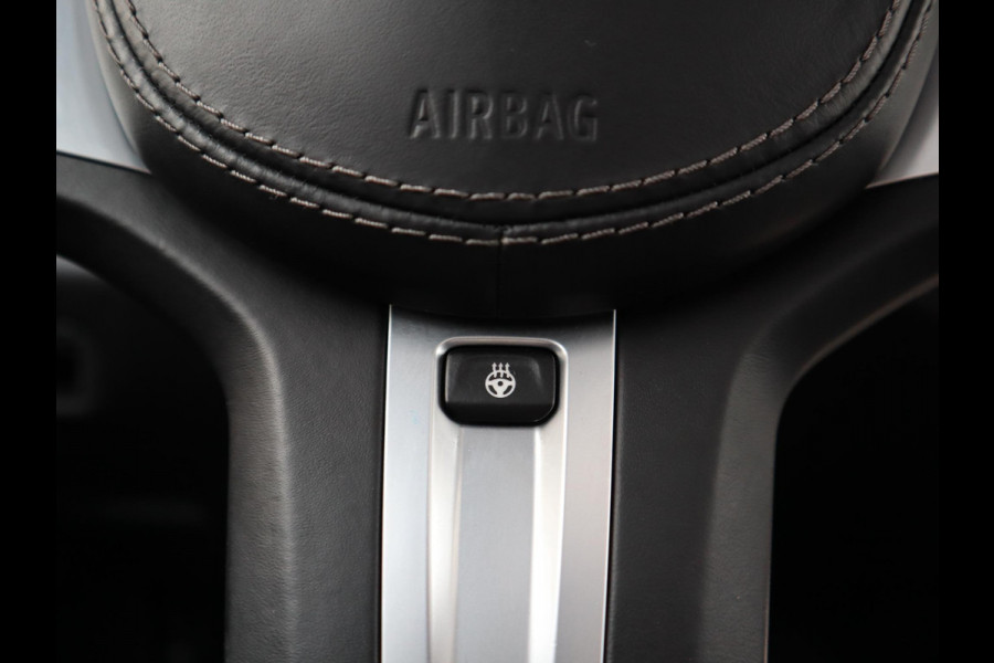 BMW X5 xDrive45e High Executive M Sport Pakket Automaat / Live Cockpit Professional / Panoramadak Sky Lounge / 22 Inch / Laserlicht / Trekhaak / Sportstoelen met Massagefunctie/ Luchtvering / Driving Assistant Professional / Nappa Leder