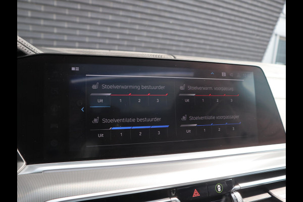 BMW X5 xDrive45e High Executive M Sport Pakket Automaat / Live Cockpit Professional / Panoramadak Sky Lounge / 22 Inch / Laserlicht / Trekhaak / Sportstoelen met Massagefunctie/ Luchtvering / Driving Assistant Professional / Nappa Leder