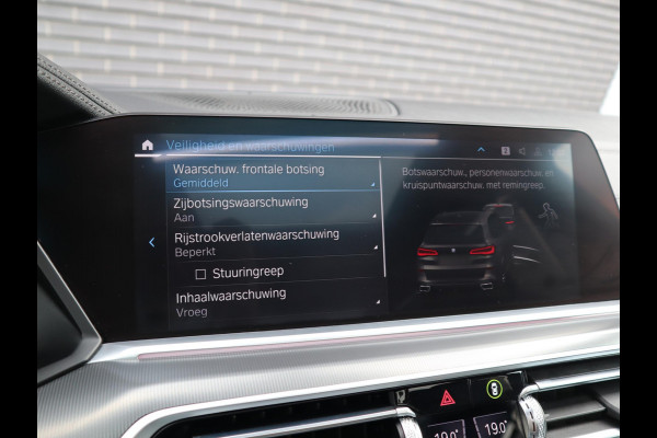 BMW X5 xDrive45e High Executive M Sport Pakket Automaat / Live Cockpit Professional / Panoramadak Sky Lounge / 22 Inch / Laserlicht / Trekhaak / Sportstoelen met Massagefunctie/ Luchtvering / Driving Assistant Professional / Nappa Leder