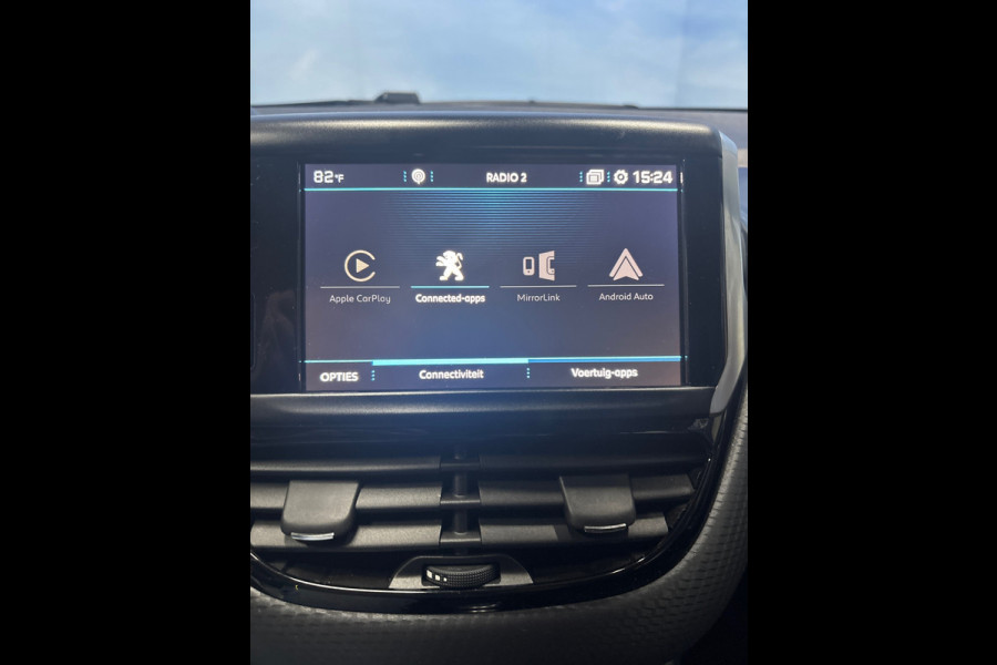 Peugeot 2008 1.2 PureTech Blue Lion Trekhaak, Carplay, Cruise