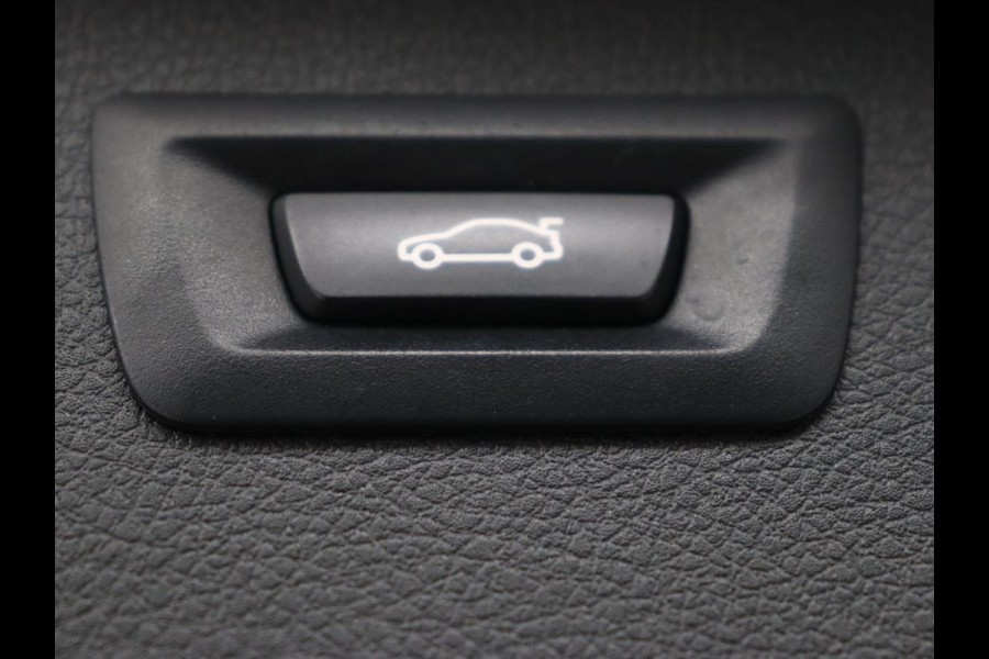 BMW 2 Serie Active Tourer 225xe iPerformance | Sport Line | Stoelverwarming | Full LED | Navigatie | Parkeerhulp | Sportstoelen | Bluetooth | Climate control | Getint glas | Cruise control | PHEV | Plug In