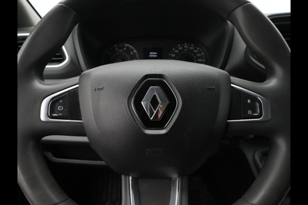 Renault Master T35 2.3 dCi 135pk L3H2 Work Edition Navigatie Clima Cruise Pdc Iperial Trekhaak