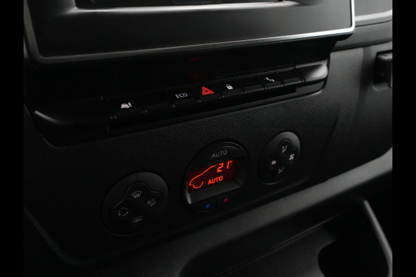 Renault Master T35 2.3 dCi 135pk L3H2 Work Edition Navigatie Clima Cruise Pdc Iperial Trekhaak