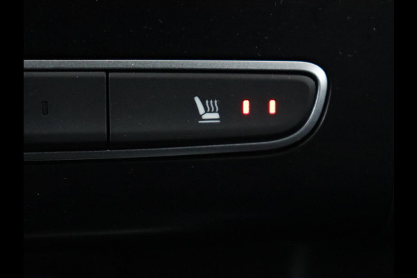 Renault Mégane 1.6 TCe GT | Head-Up | Stoelverwarming | Navigatie | Sfeerverlichting | BOSE Sound | Parkeerhulp | Full LED | Keyless | 18'' | Sportstoelen | Climate control | Bluetooth | Cruise control