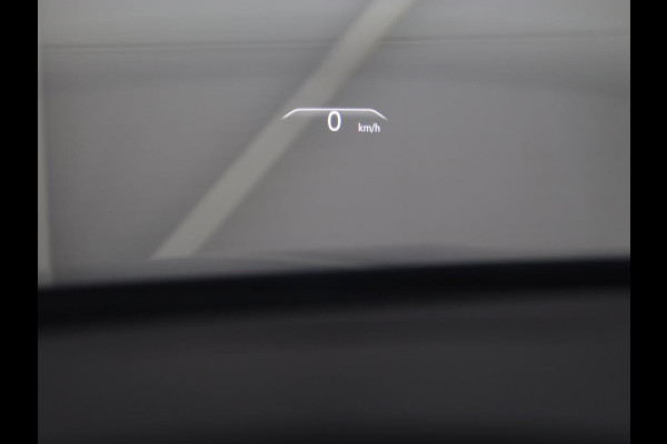 Renault Mégane 1.6 TCe GT | Head-Up | Stoelverwarming | Navigatie | Sfeerverlichting | BOSE Sound | Parkeerhulp | Full LED | Keyless | 18'' | Sportstoelen | Climate control | Bluetooth | Cruise control