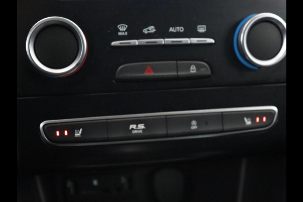 Renault Mégane 1.6 TCe GT | Head-Up | Stoelverwarming | Navigatie | Sfeerverlichting | BOSE Sound | Parkeerhulp | Full LED | Keyless | 18'' | Sportstoelen | Climate control | Bluetooth | Cruise control