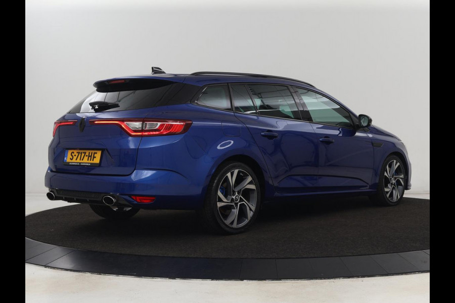 Renault Mégane 1.6 TCe GT | Head-Up | Stoelverwarming | Navigatie | Sfeerverlichting | BOSE Sound | Parkeerhulp | Full LED | Keyless | 18'' | Sportstoelen | Climate control | Bluetooth | Cruise control