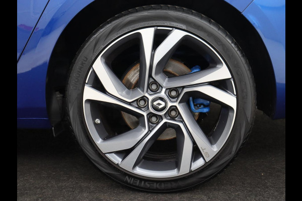 Renault Mégane 1.6 TCe GT | Head-Up | Stoelverwarming | Navigatie | Sfeerverlichting | BOSE Sound | Parkeerhulp | Full LED | Keyless | 18'' | Sportstoelen | Climate control | Bluetooth | Cruise control