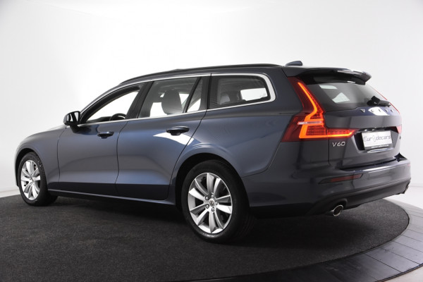 Volvo V60 2.0 B3 Momentum *1ste Eigenaar*Panoramadak*Stoelverwarming*