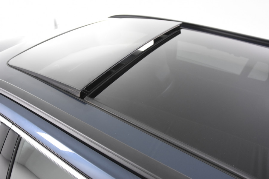 Volvo V60 2.0 B3 Momentum *1ste Eigenaar*Panoramadak*Stoelverwarming*