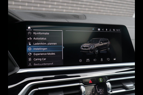 BMW X5 xDrive45e High Executive M Sport Pakket Automaat /  Live Cockpit Professional / Panoramadak / Driving Assistant Professional / Trekhaak / Luchtvering / Comfortstoelen / M Sportremsysteem / 21 Inch / Hifi / Parkeerhulpsysteem Plus