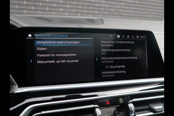 BMW X5 xDrive45e High Executive M Sport Pakket Automaat /  Live Cockpit Professional / Panoramadak / Driving Assistant Professional / Trekhaak / Luchtvering / Comfortstoelen / M Sportremsysteem / 21 Inch / Hifi / Parkeerhulpsysteem Plus