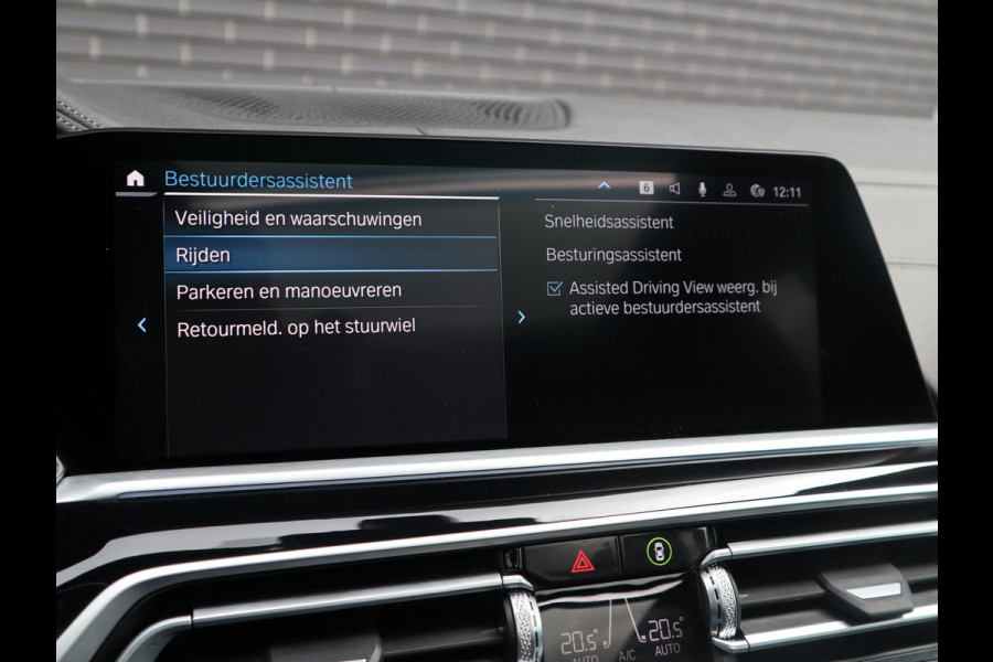 BMW X5 xDrive45e High Executive M Sport Pakket Automaat /  Live Cockpit Professional / Panoramadak / Driving Assistant Professional / Trekhaak / Luchtvering / Comfortstoelen / M Sportremsysteem / 21 Inch / Hifi / Parkeerhulpsysteem Plus