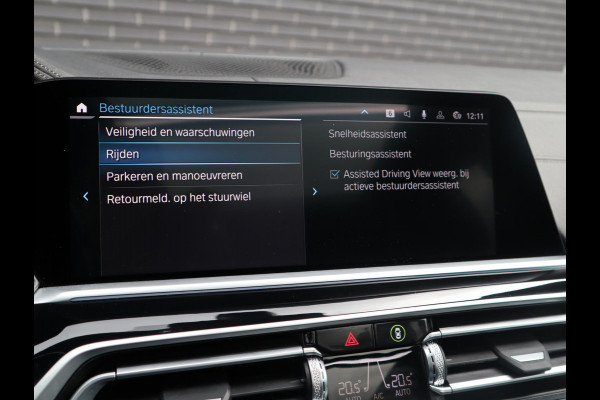 BMW X5 xDrive45e High Executive M Sport Pakket Automaat /  Live Cockpit Professional / Panoramadak / Driving Assistant Professional / Trekhaak / Luchtvering / Comfortstoelen / M Sportremsysteem / 21 Inch / Hifi / Parkeerhulpsysteem Plus