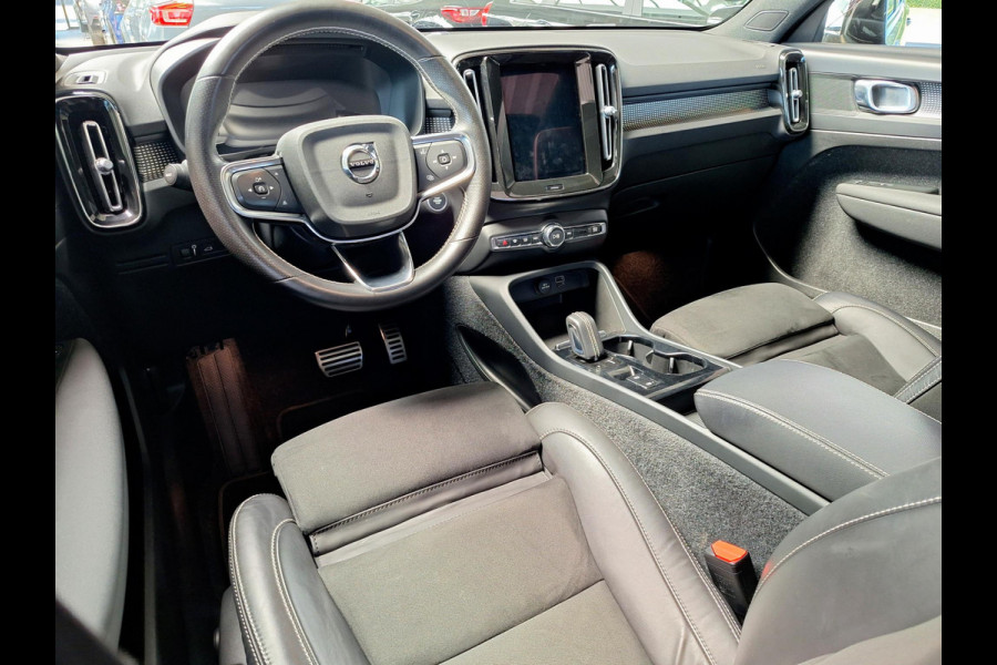 Volvo XC40 1.5 T4 Recharge R-Design | Trekhaak 1800kg | Pano | Leder Alcantara | Two Tone | (occasion)