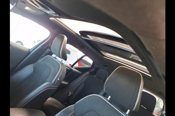 Volvo XC40 1.5 T4 Recharge R-Design | Trekhaak 1800kg | Pano | Leder Alcantara | Two Tone | (occasion)