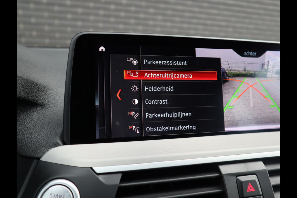 BMW X3 xDrive20i High Executive M Sport Pakket Automaat / Navigatiesysteem Professional / Trekhaak / Achteruitrijcamera / Leder / 20 Inch / Hifi / Shadow Line / Stoelverwarming / LED-koplampen / DAB+