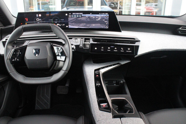 Peugeot 3008 1.2 Hybrid 145PK ALLURE | 360° CAMERA | KEYLESS ENTRY/START | STUUR VERWARMING | ALARM | DODEHOEK DETECTIE | 19" LICHTMETALEN VELGEN | NAVIGATIE | DRAADLOZE APPLE CARPLAY/ANDROID AUTO | ADAPTIVE CRUISE CONTROL | CLIAMTE CONTROL | PARKEERSENSOREN VOOR EN ACHTER |