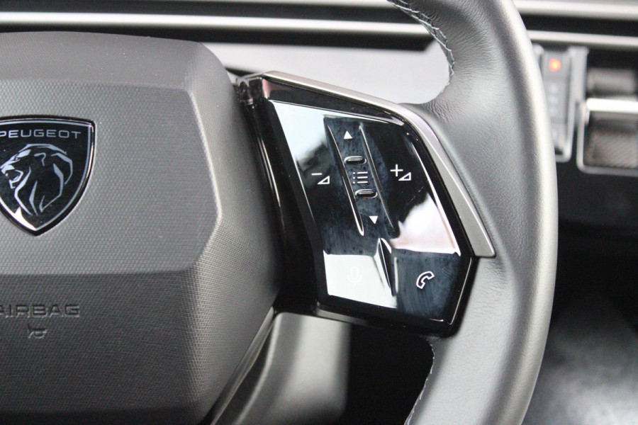 Peugeot 3008 1.2 Hybrid 145PK ALLURE | 360° CAMERA | KEYLESS ENTRY/START | STUUR VERWARMING | ALARM | DODEHOEK DETECTIE | 19" LICHTMETALEN VELGEN | NAVIGATIE | DRAADLOZE APPLE CARPLAY/ANDROID AUTO | ADAPTIVE CRUISE CONTROL | CLIAMTE CONTROL | PARKEERSENSOREN VOOR EN ACHTER |