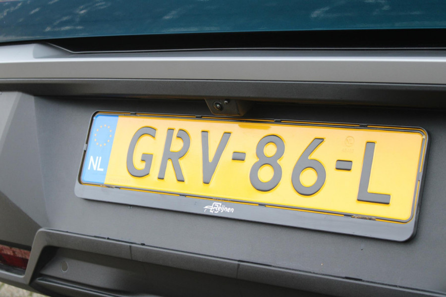 Peugeot 3008 1.2 Hybrid 145PK ALLURE | 360° CAMERA | KEYLESS ENTRY/START | STUUR VERWARMING | ALARM | DODEHOEK DETECTIE | 19" LICHTMETALEN VELGEN | NAVIGATIE | DRAADLOZE APPLE CARPLAY/ANDROID AUTO | ADAPTIVE CRUISE CONTROL | CLIAMTE CONTROL | PARKEERSENSOREN VOOR EN ACHTER |