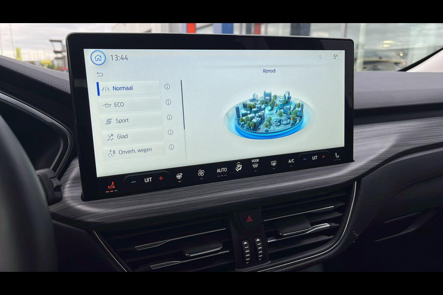 Ford Kuga 2.5 FHEV Active X | 190pk | Driver Assistance Pack | Technology Pack | Winterpack | Panoramadak | All Weather Banden | Geen stekker nodig