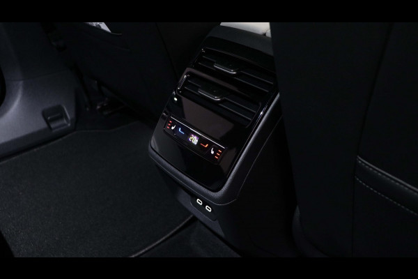 Volkswagen ID.7 Pro Business 77 kWh 286pk Massagestoelen Warmtepomp / Demonstratieauto