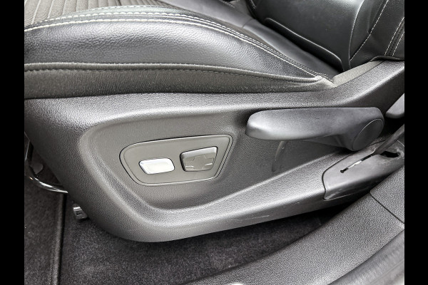 Renault Scénic 1.3 TCe 140PK EDC Bose | ADAPTIVE CRUISE | DEALER ONDERHOUDEN | CAMERA | ELEKTR. STOELEN | HEAD-UP | TREKHAAK WEGKLAPB