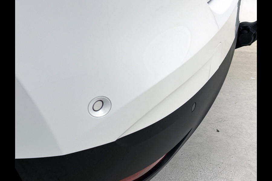 Renault Scénic 1.3 TCe 140PK EDC Bose | ADAPTIVE CRUISE | DEALER ONDERHOUDEN | CAMERA | ELEKTR. STOELEN | HEAD-UP | TREKHAAK WEGKLAPB