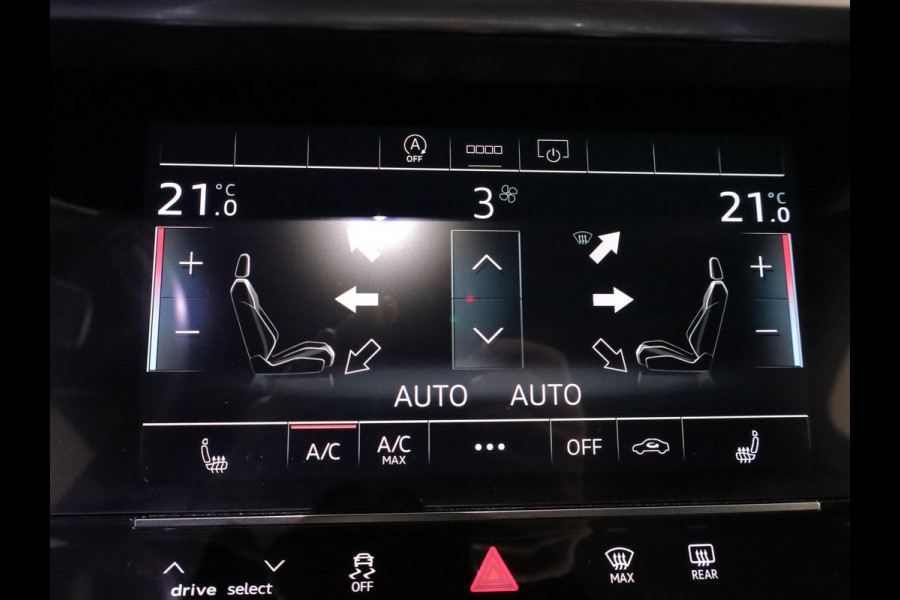 Audi A6 Avant 40 TFSI S edition 204pk | Panoramadak |Verwarmbare voorstoelen | 19'Lichtmetalen velgen |  Parkeercamera |