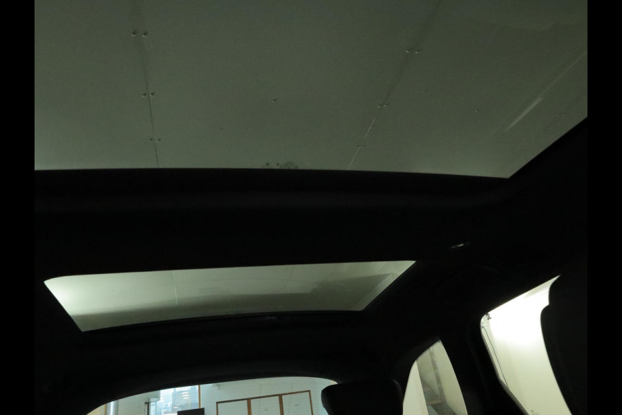 Audi A6 Avant 40 TFSI S edition 204pk | Panoramadak |Verwarmbare voorstoelen | 19'Lichtmetalen velgen |  Parkeercamera |