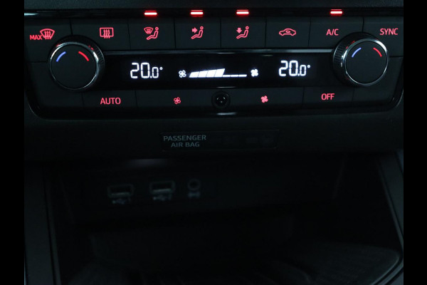 Seat Arona 1.0 TSI Style | Carplay | Navigatie | Parkeerhulp | Climate control | Cruise control | Bluetooth