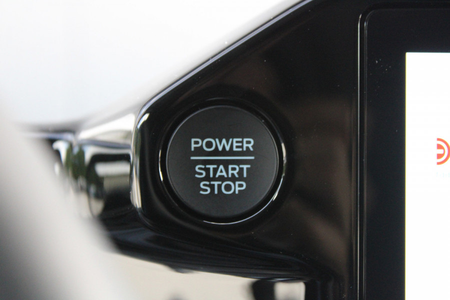 Ford Transit Custom 320 2.0 TDCI L2H1 Limited 150pk - Adaptive Cruise - Verwarmd stuur - Blind spot - Navigatie - Camera - Draadloos laden - Rijklaa