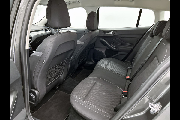 Ford FOCUS Wagon 1.0 EcoBoost Hybrid Edition Business (NAVIGATIE, CARPLAY, CAMERA, PARKEERSENSOREN, 1e EIGENAAR, GOED ONDERHOUDEN)