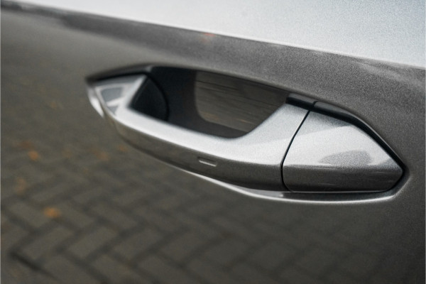 Audi A3 Sportback 30 TFSI S Edition Pano ACC Zwart Optiek Trekhaak