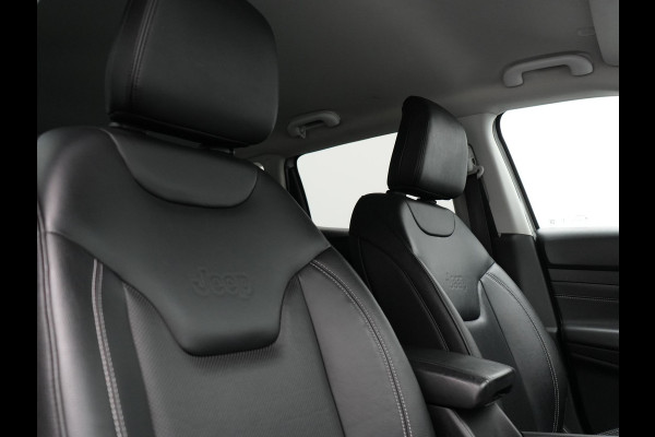 Jeep Compass 4xe 240 Electric S Plug In Hybrid 240pk PHEV | Adaptive Cruise | Camera | Lederen Sportstoelen Verwarmd | Apple Carplay | Stuur Verwarmd | Virtual | Keyless | Navigatie | DAB |