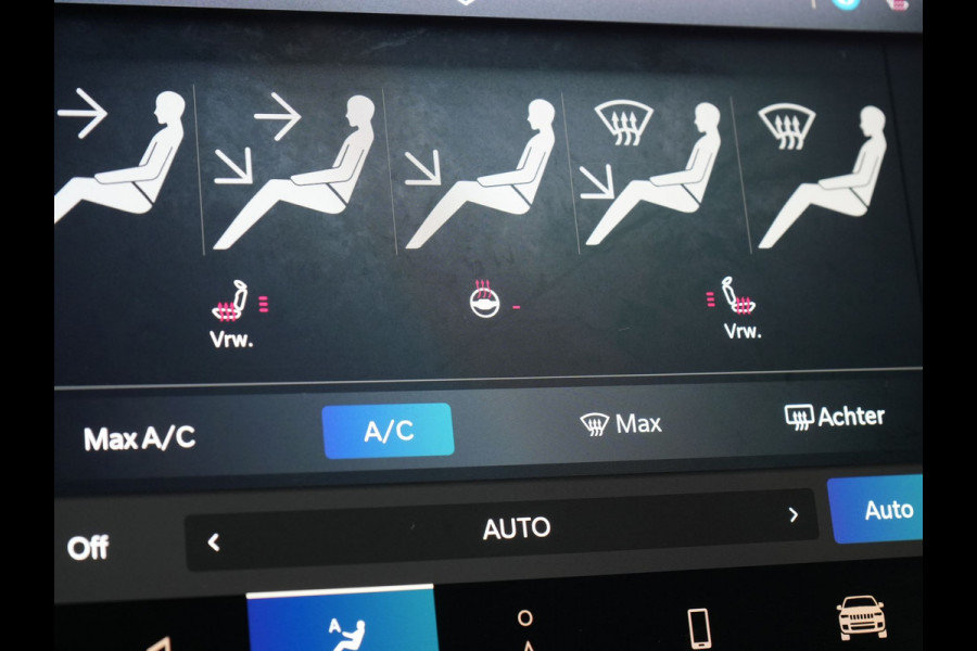 Jeep Compass 4xe 240 Electric S Plug In Hybrid 240pk PHEV | Adaptive Cruise | Camera | Lederen Sportstoelen Verwarmd | Apple Carplay | Stuur Verwarmd | Virtual | Keyless | Navigatie | DAB |