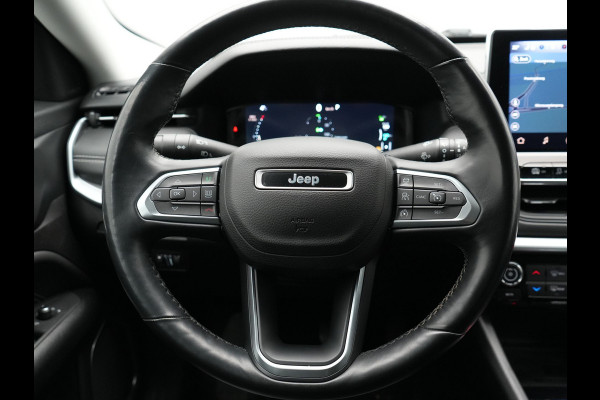 Jeep Compass 4xe 240 Electric S Plug In Hybrid 240pk PHEV | Adaptive Cruise | Camera | Lederen Sportstoelen Verwarmd | Apple Carplay | Stuur Verwarmd | Virtual | Keyless | Navigatie | DAB |